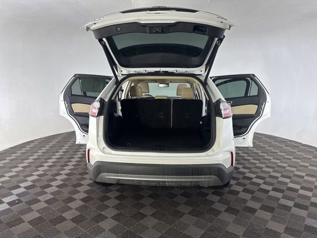 Used 2023 Ford Edge SEL w/ Convenience Package image 17