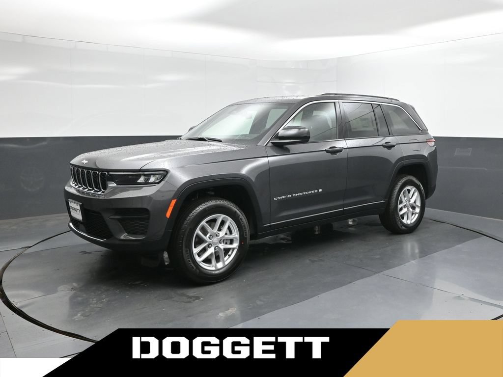 New 2026 Jeep Grand Cherokee Laredo RWD image 1