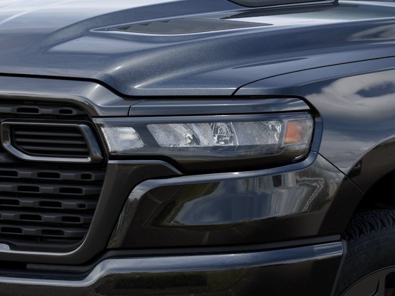 New 2026 RAM 1500 Express AWD/4WD image 11