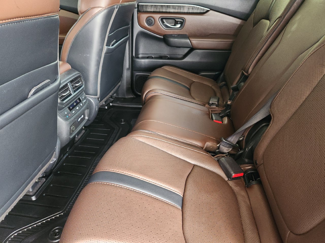 Used 2023 Honda Pilot Elite image 29