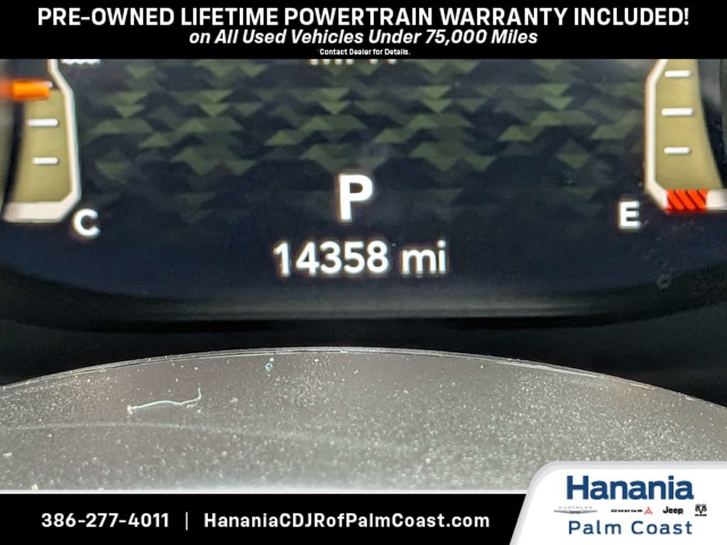 Used 2023 Jeep Wrangler Unlimited Sahara AWD/4WD image 29