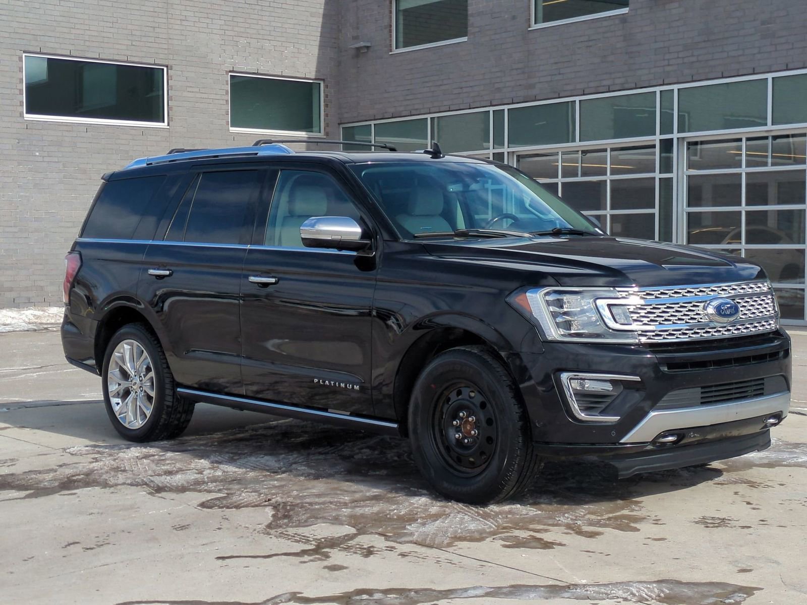 Used 2019 Ford Expedition Platinum image 10