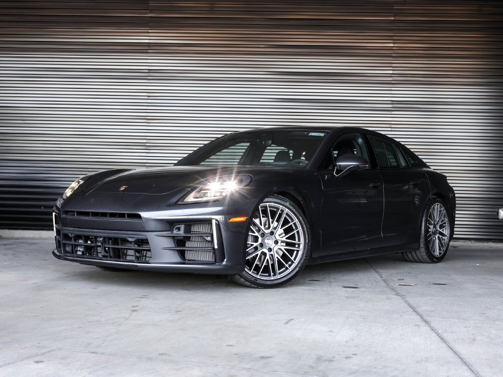 New 2026 Porsche Panamera RWD image 1
