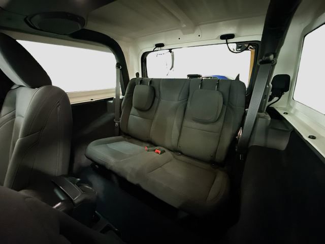 Used 2018 Jeep Wrangler Sport S image 24