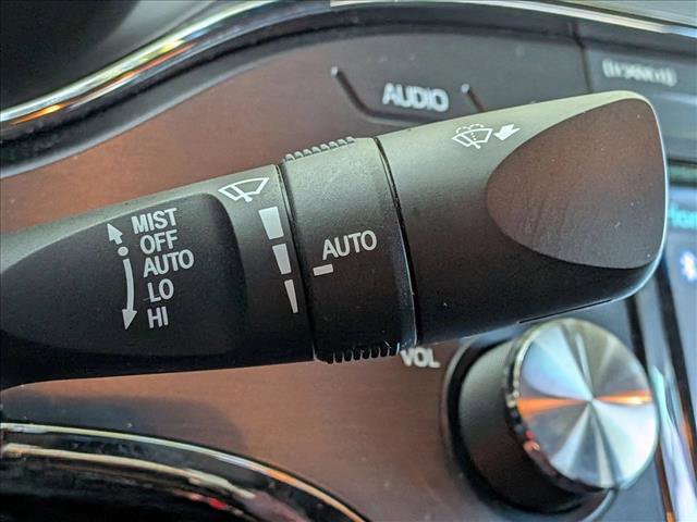 Used 2015 Toyota Avalon Limited FWD image 10