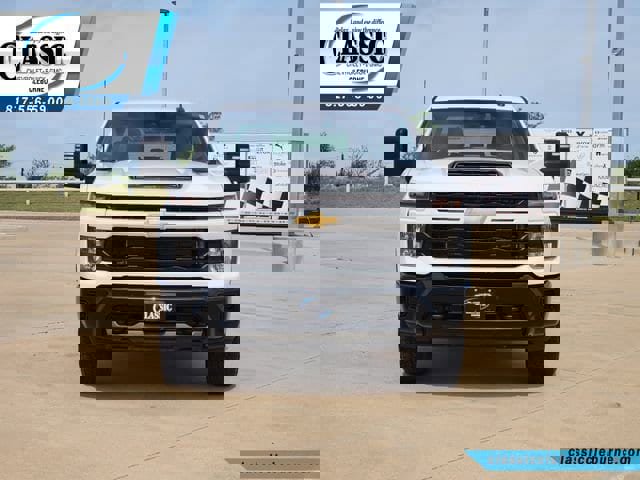 Used 2025 Chevrolet Silverado 2500 Custom w/ Custom Value Package AWD/4WD image 4