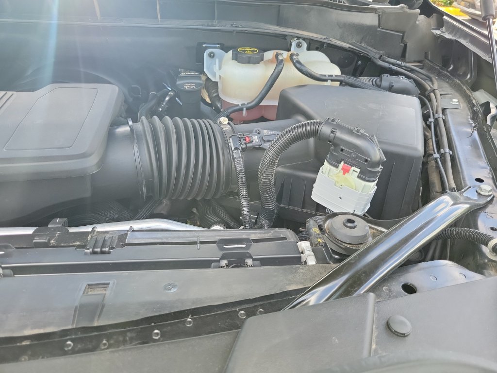 Used 2025 Chevrolet Tahoe LT RWD image 40