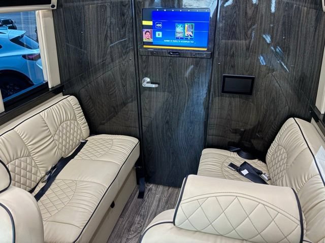 Used 2023 Mercedes-Benz Sprinter 3500 w/ Parking Package image 43