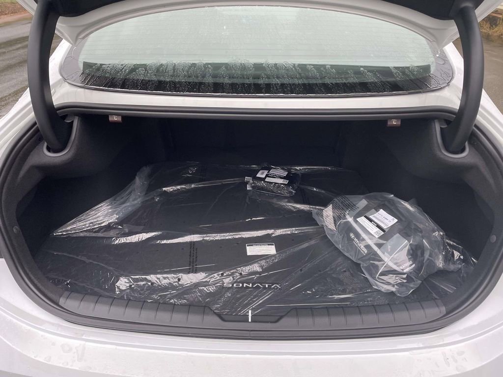New 2026 Hyundai Sonata SEL FWD image 8