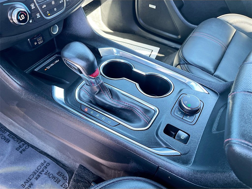 Used 2023 Chevrolet Traverse RS image 17