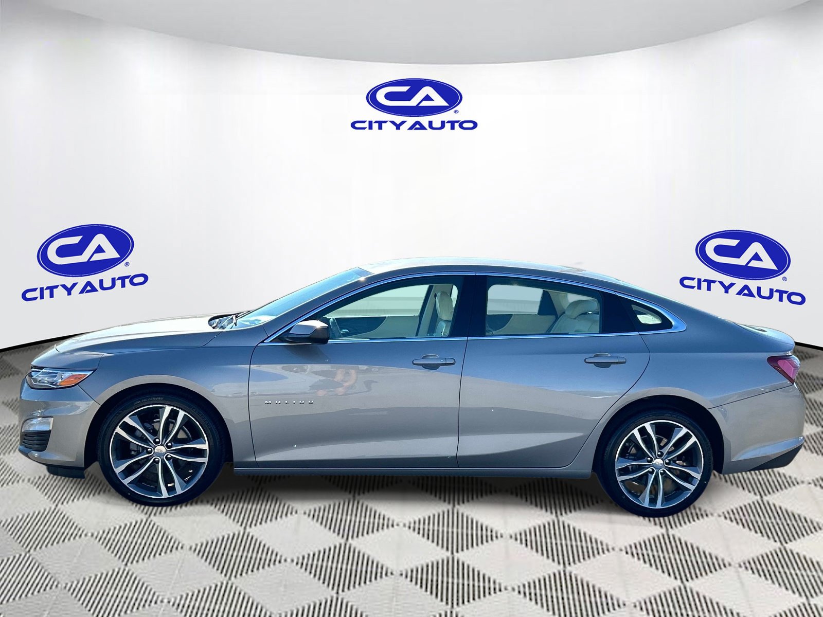 Used 2024 Chevrolet Malibu LT FWD image 7