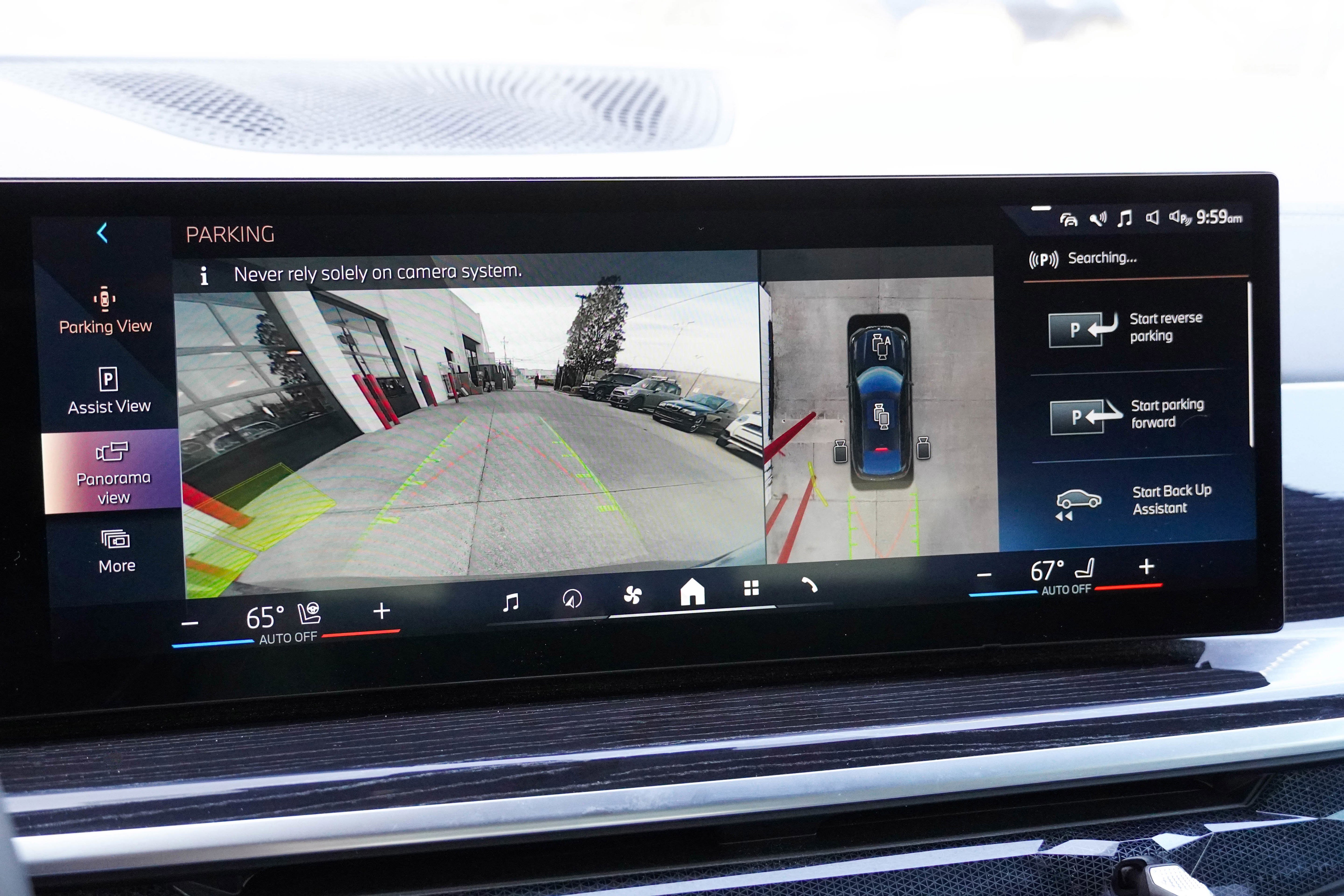 Certified 2024 BMW X6 xDrive40i w/ Premium Package image 28