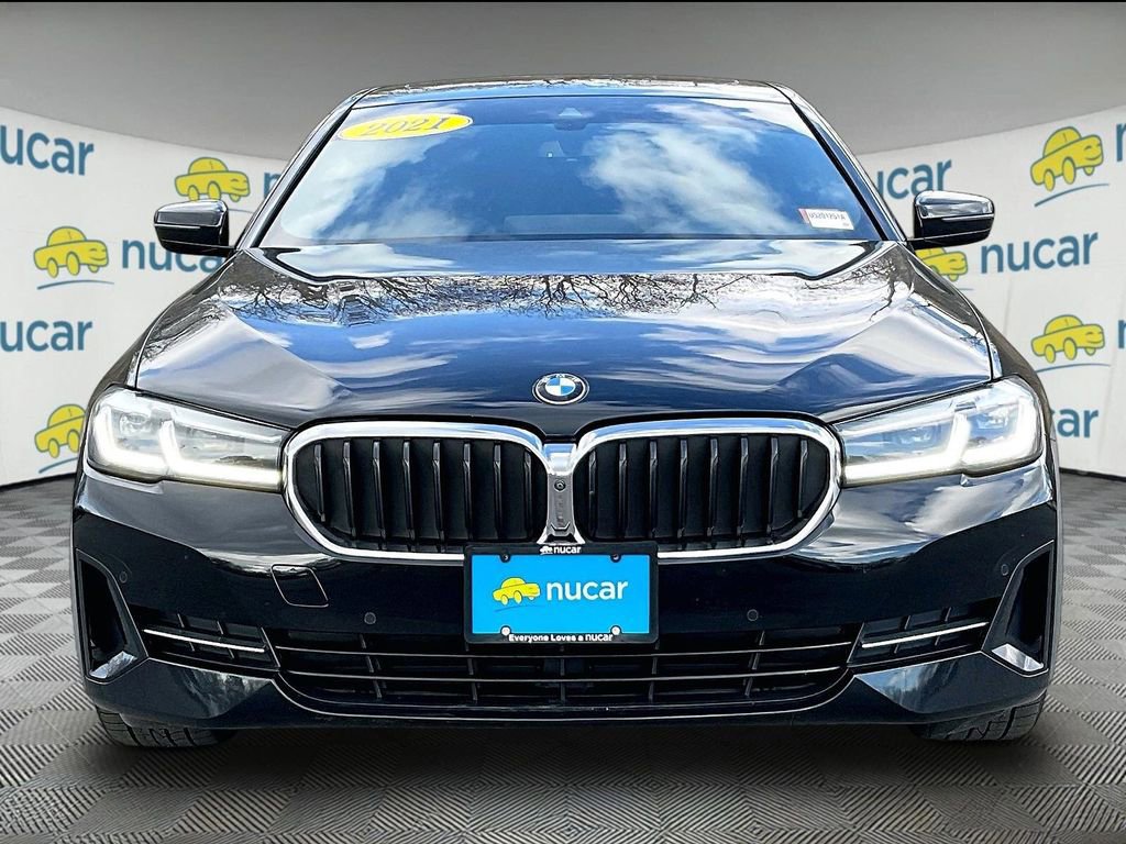 Used 2021 BMW 530i xDrive w/ Convenience Package AWD/4WD image 2