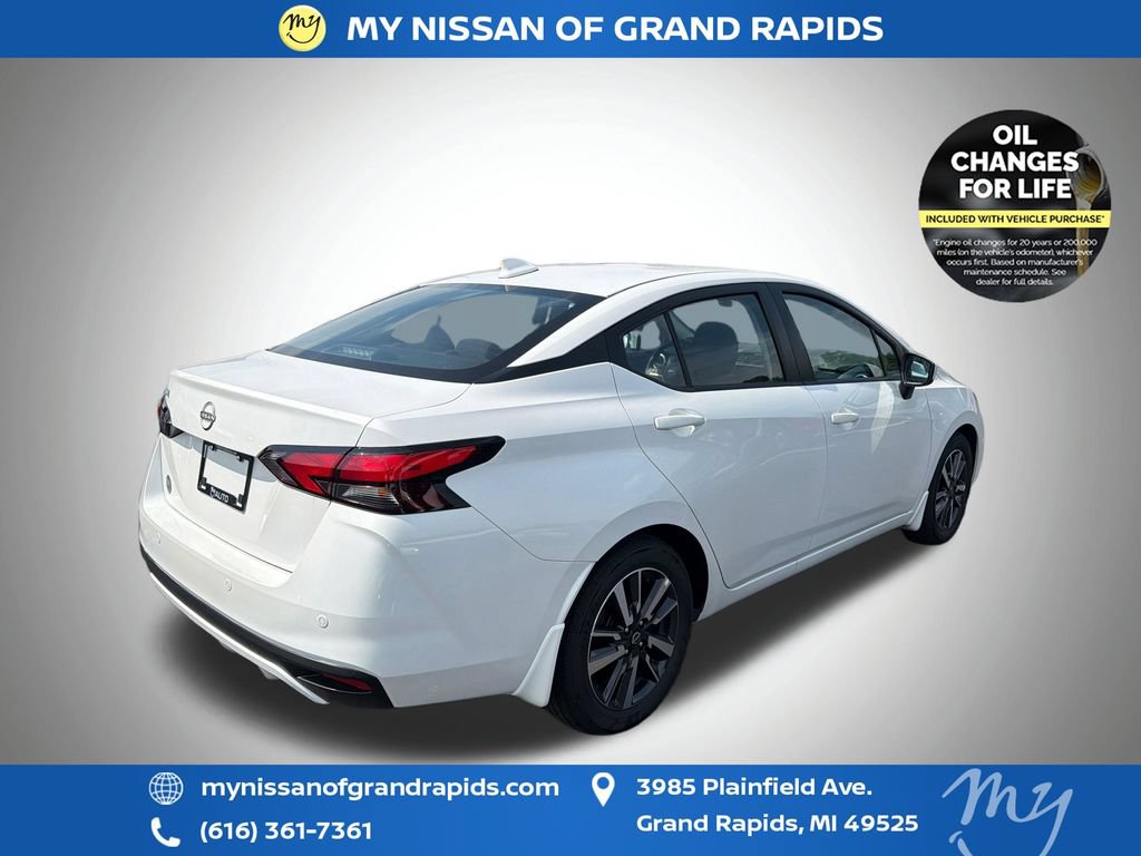 Used 2025 Nissan Versa SV w/ Trunk Package FWD image 8