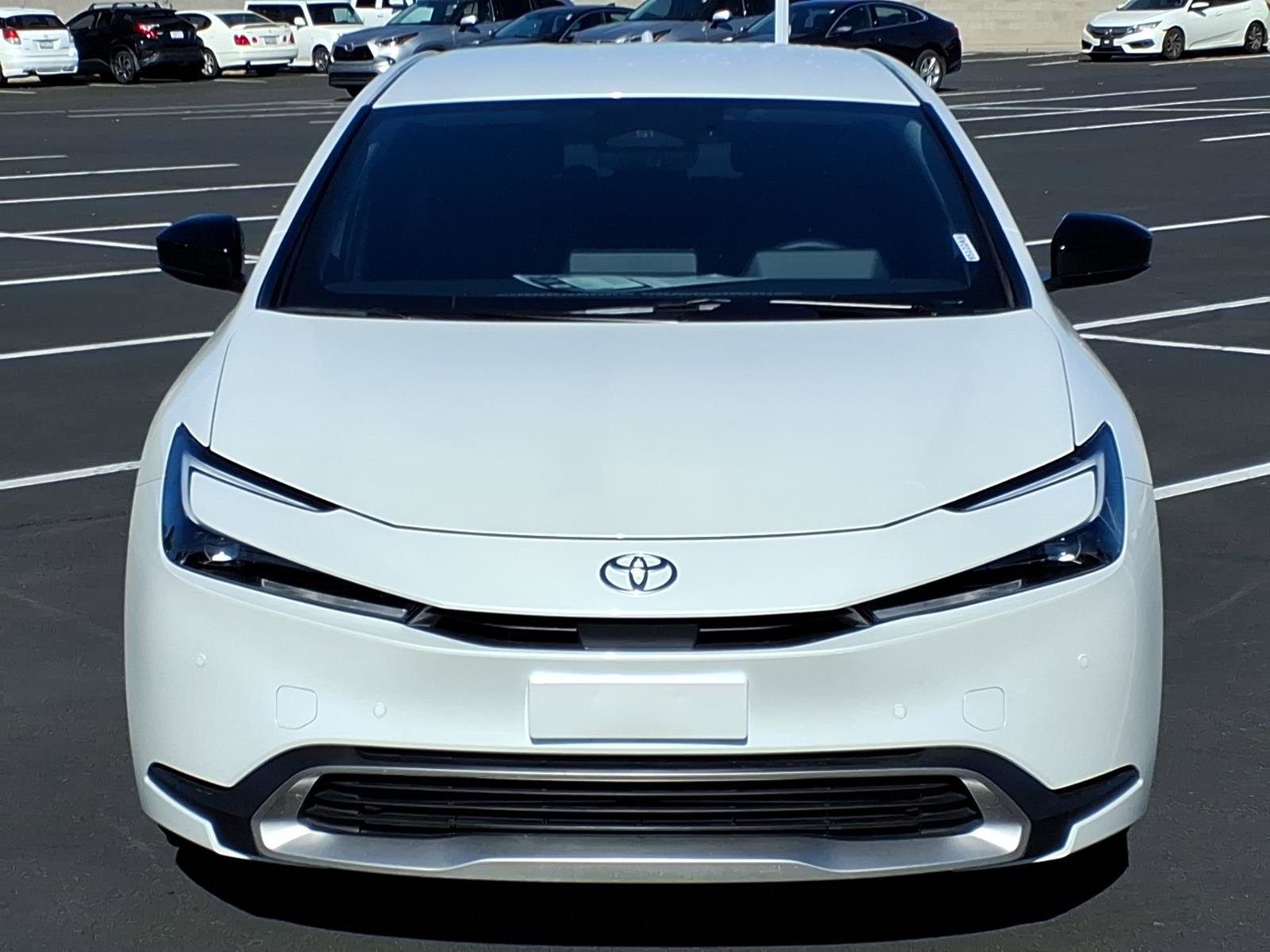 Used 2025 Toyota Prius Plug-In Hybrid image 2