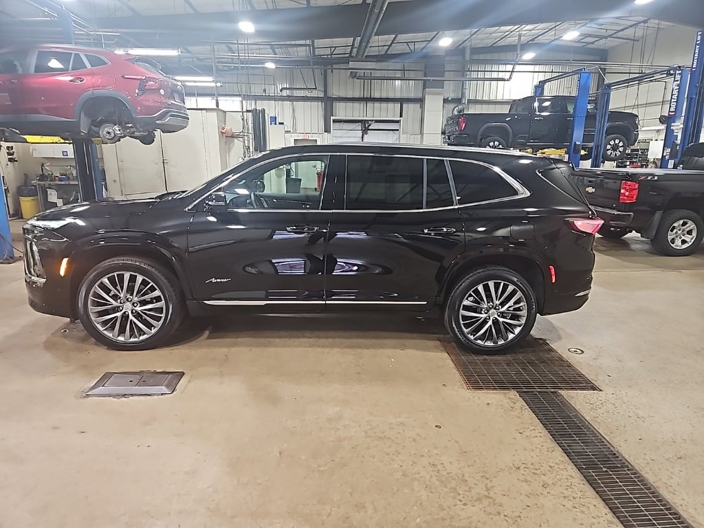 Certified 2025 Buick Enclave Avenir w/ Super Cruise Package image 4
