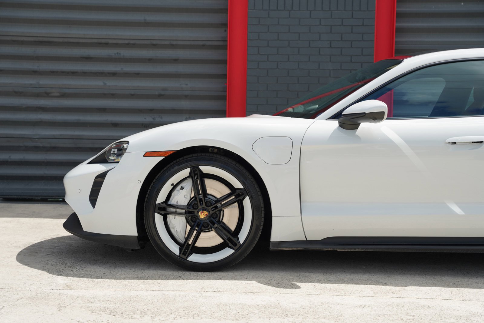 Used 2020 Porsche Taycan 4S AWD/4WD image 8