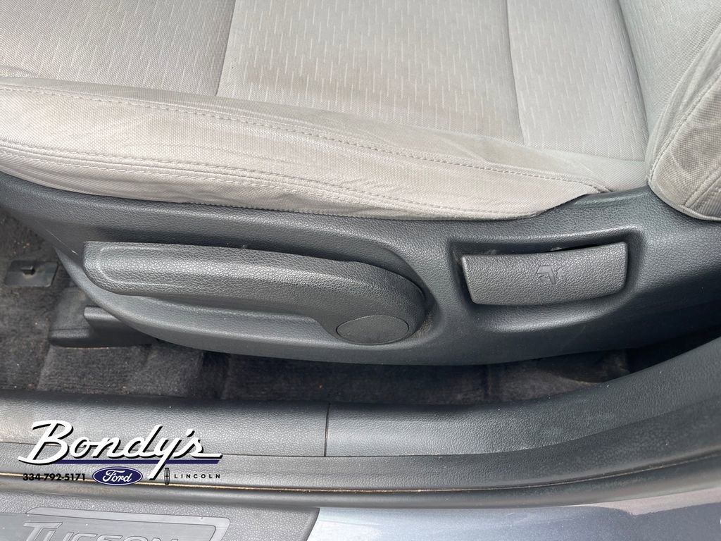 Used 2021 Hyundai Tucson SE image 9