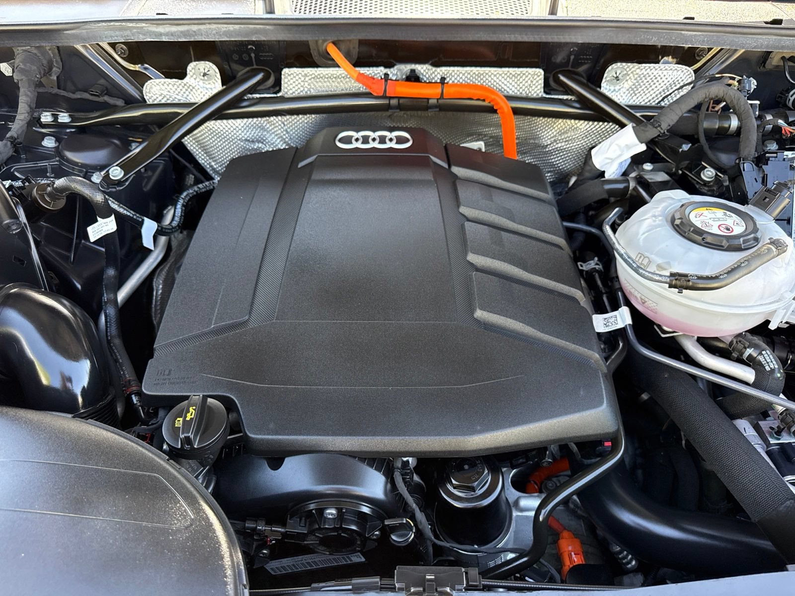 Used 2024 Audi Q5 e Premium Plus w/ Premium Plus Package AWD/4WD image 41