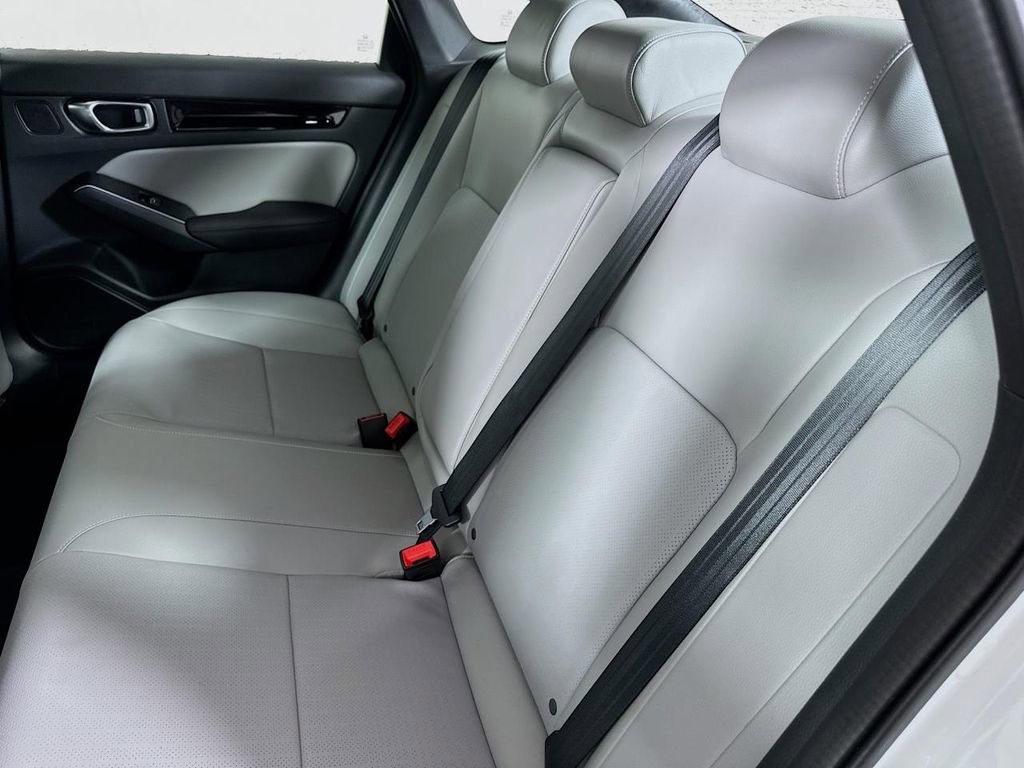 Used 2025 Honda Civic Sport Touring image 4