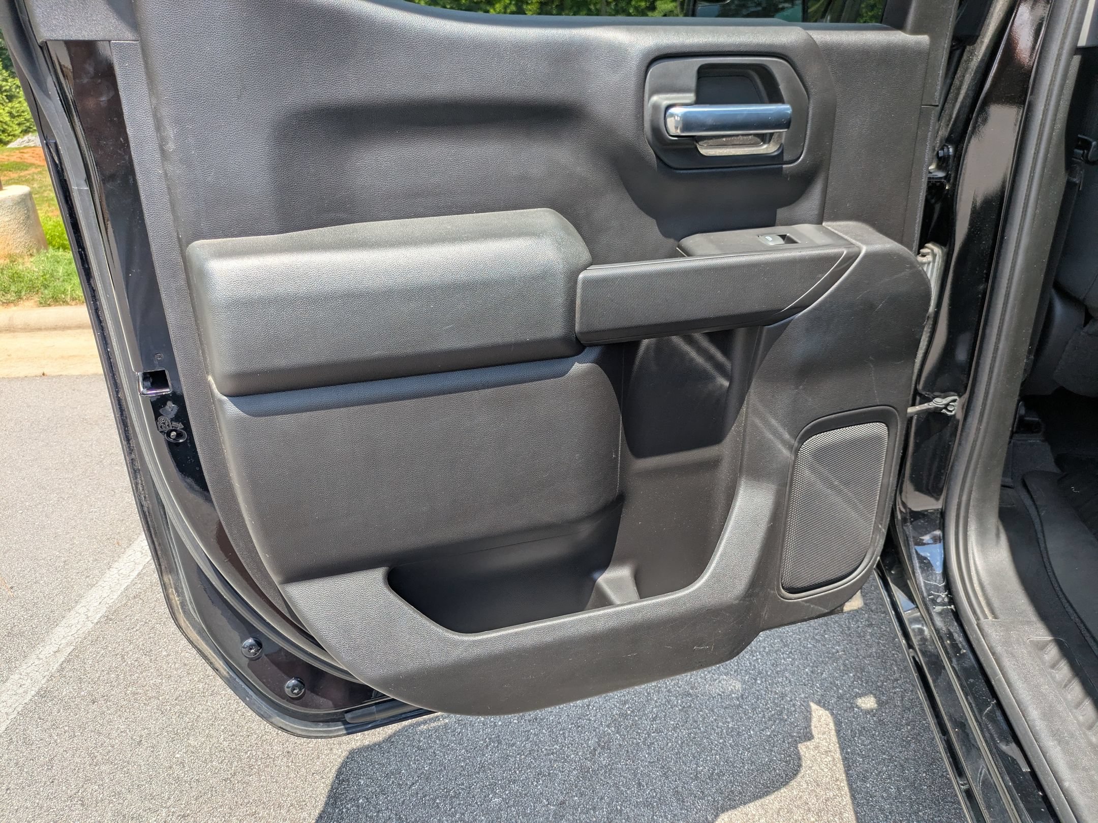 Used 2019 Chevrolet Silverado 1500 LT w/ All-Star Edition AWD/4WD image 23