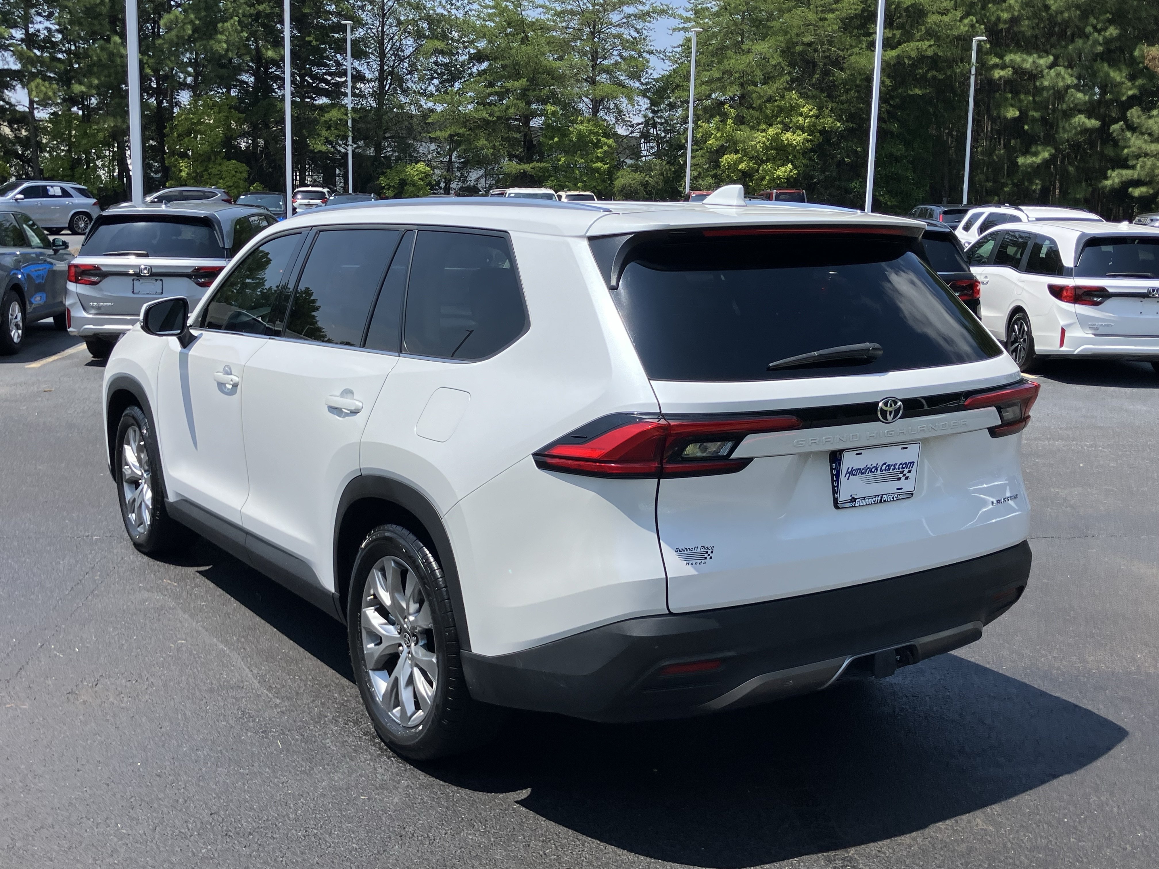 Used 2024 Toyota Grand Highlander FWD image 8