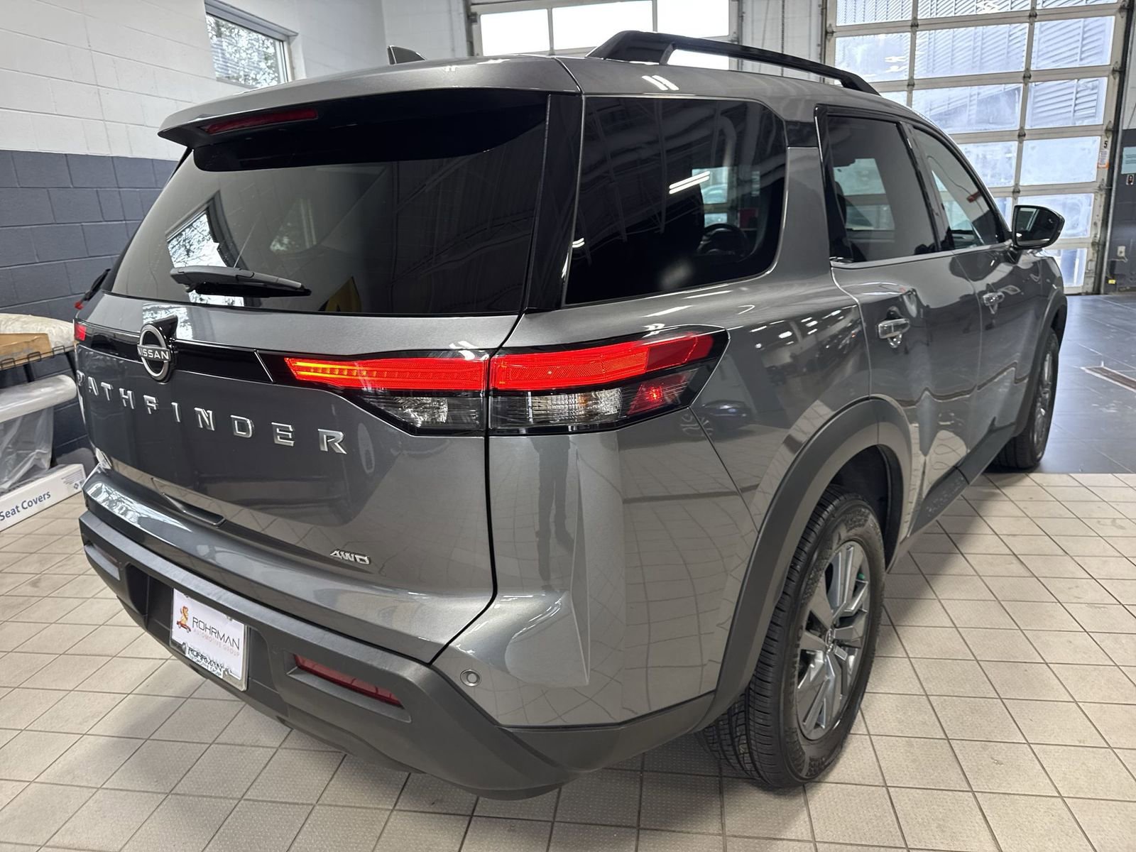 Certified 2025 Nissan Pathfinder SV image 42