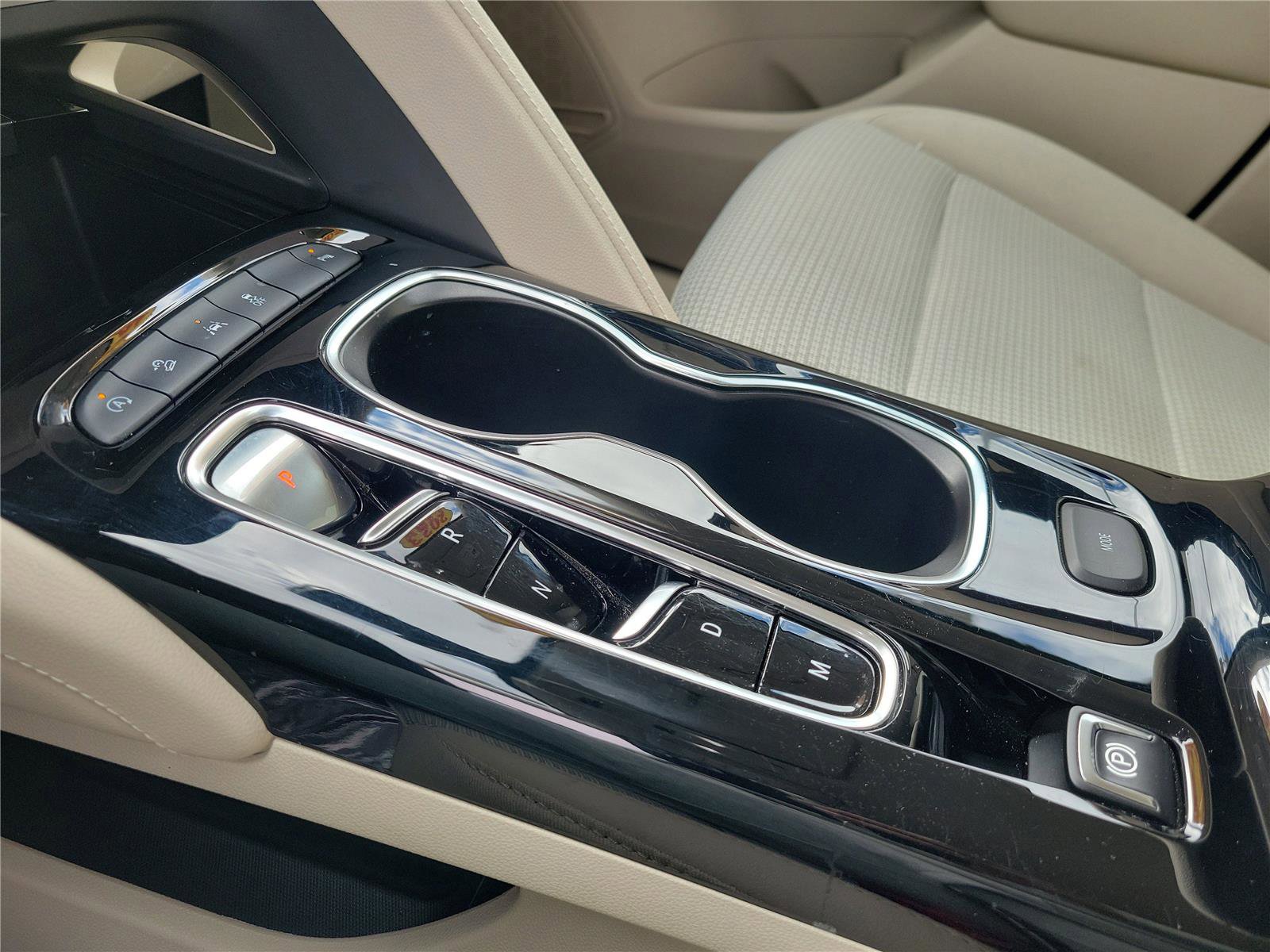 Used 2023 Buick Envision Preferred image 29