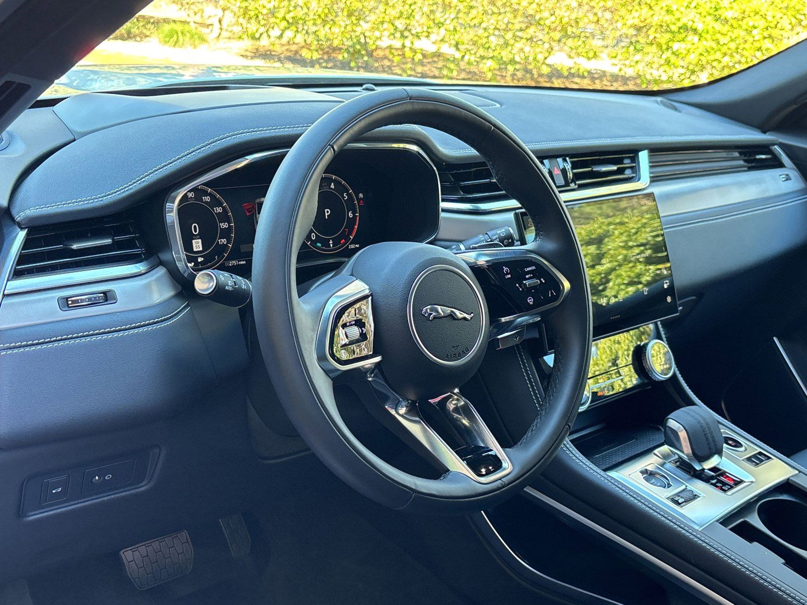 Used 2026 Jaguar F-PACE R-Dynamic S image 4
