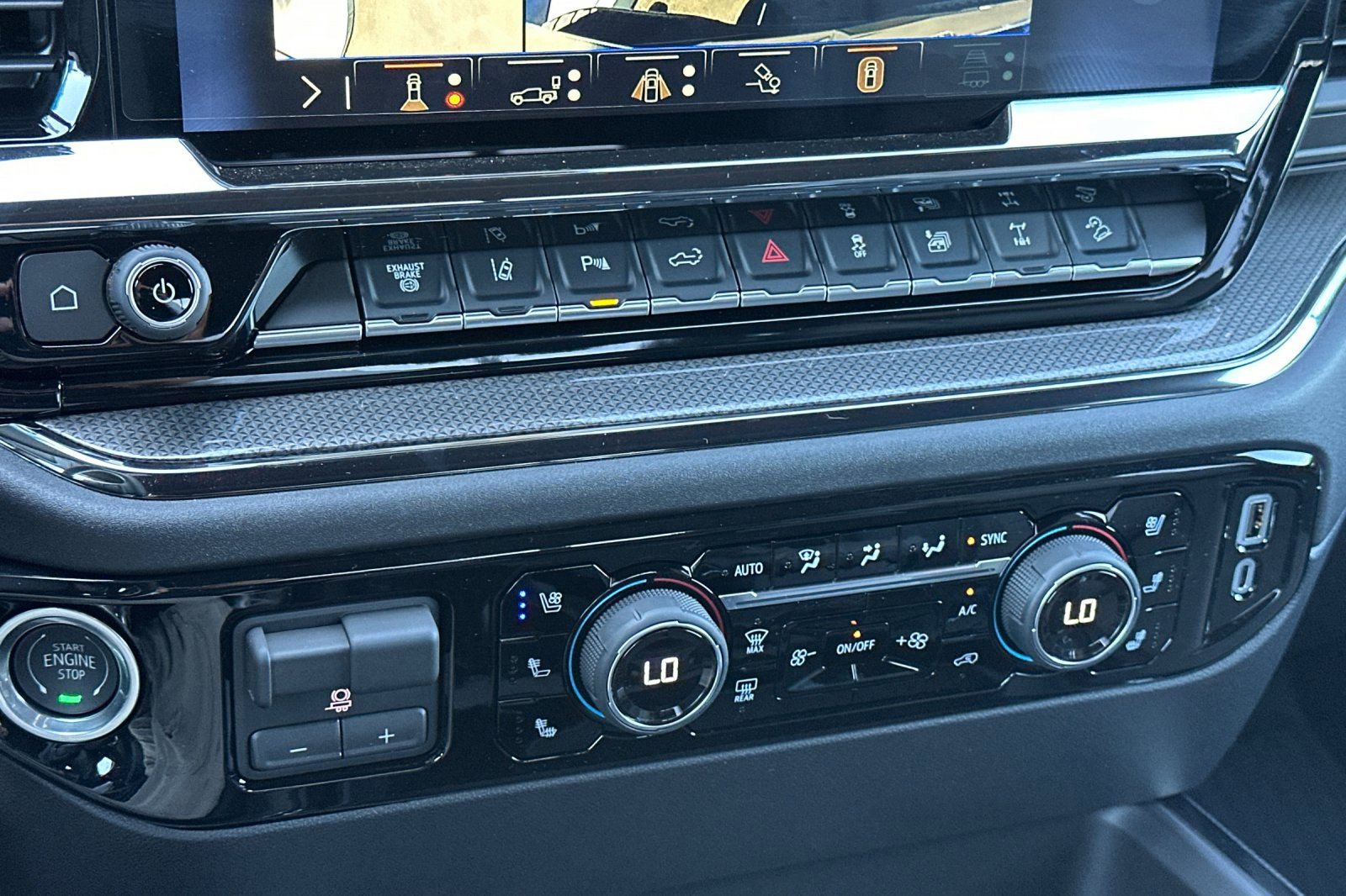 New 2026 Chevrolet Silverado 2500 ZR2 w/ ZR2 Bison Edition AWD/4WD image 20