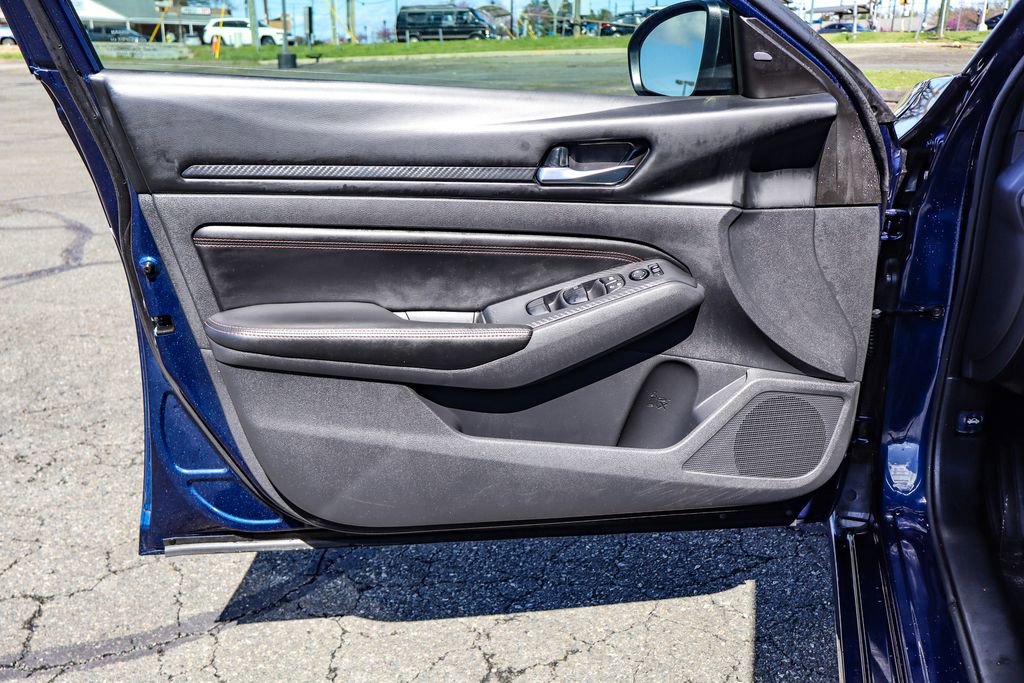 Used 2022 Nissan Altima 2.5 SR image 35