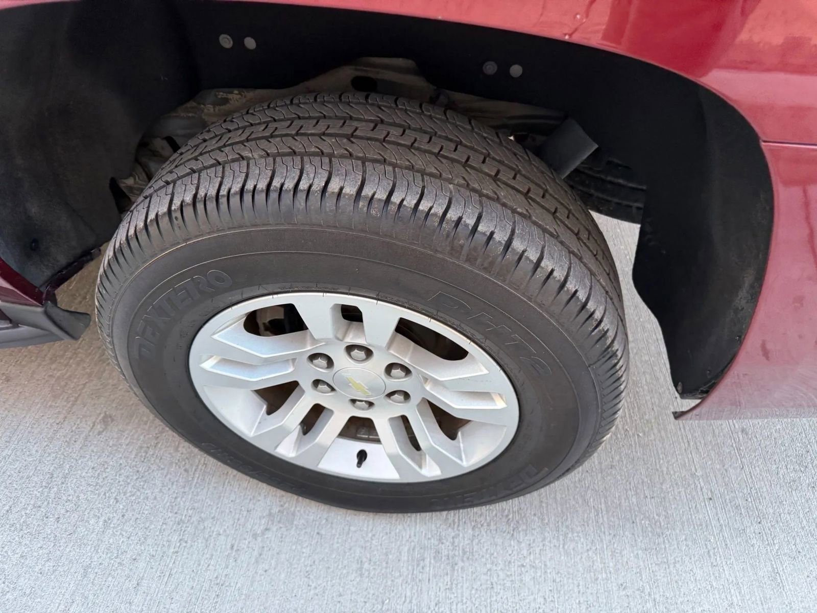 Used 2018 Chevrolet Suburban LT RWD image 8