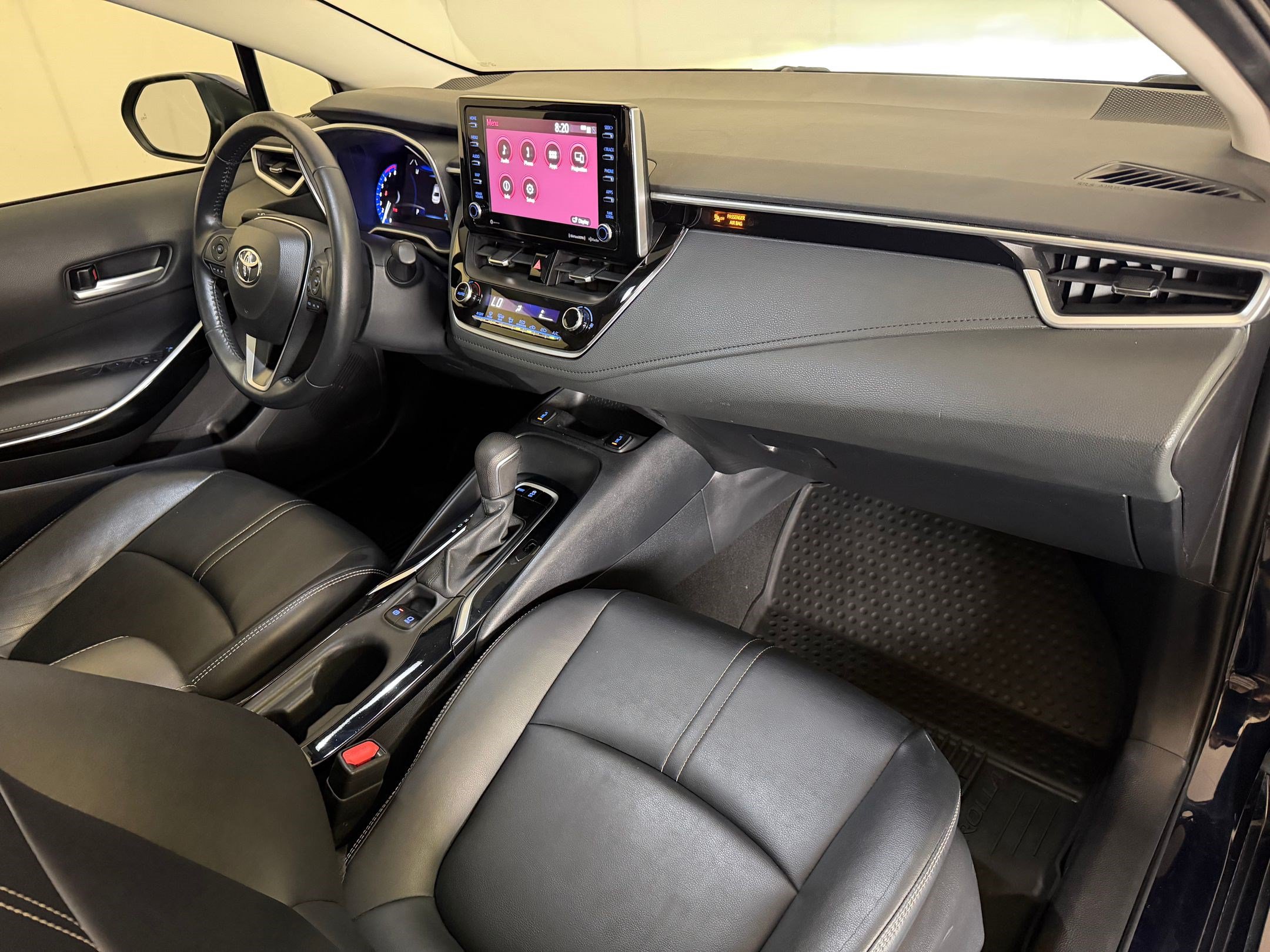 Used 2022 Toyota Corolla XLE FWD image 31