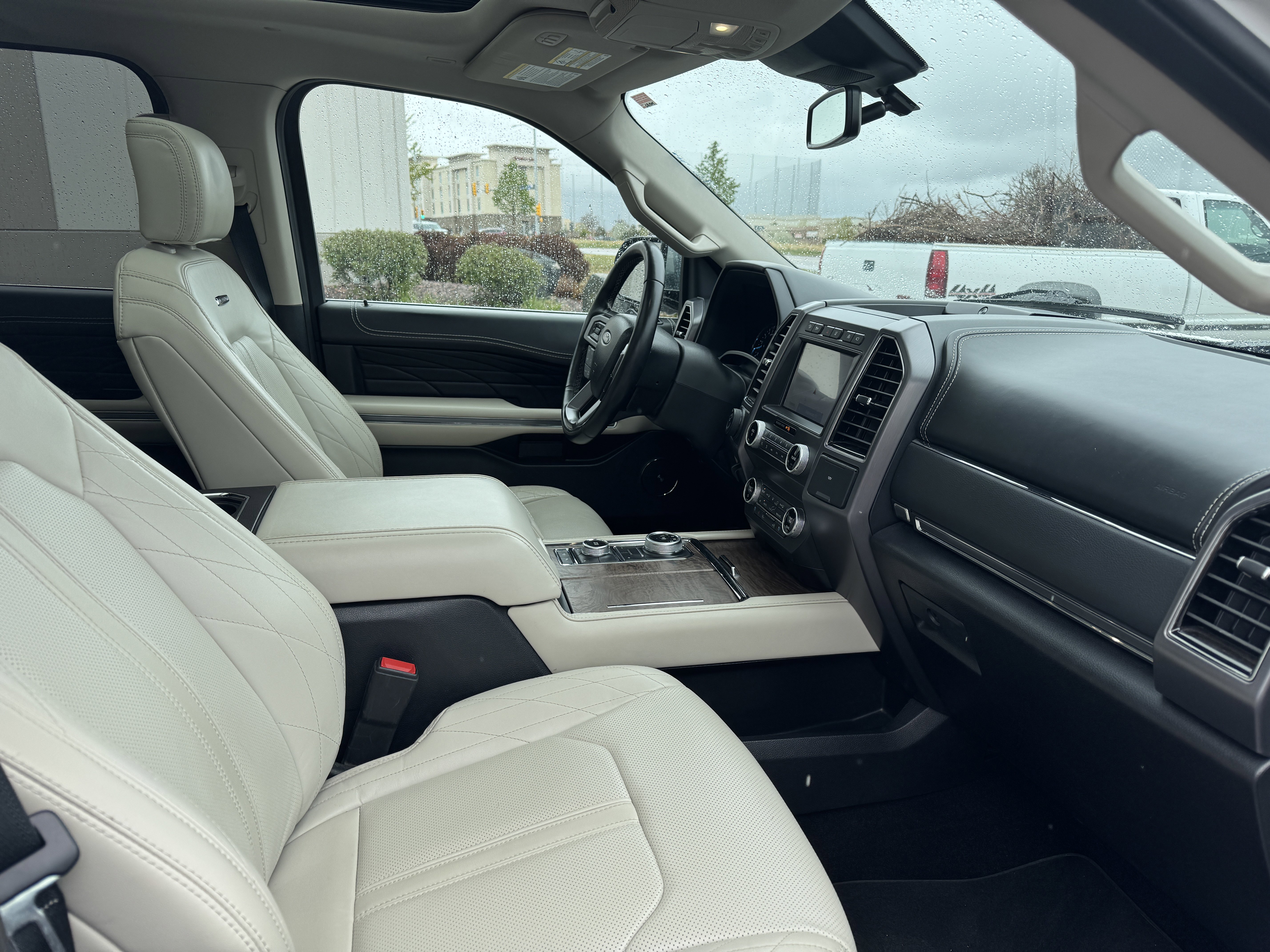 Used 2021 Ford Expedition Platinum AWD/4WD image 28
