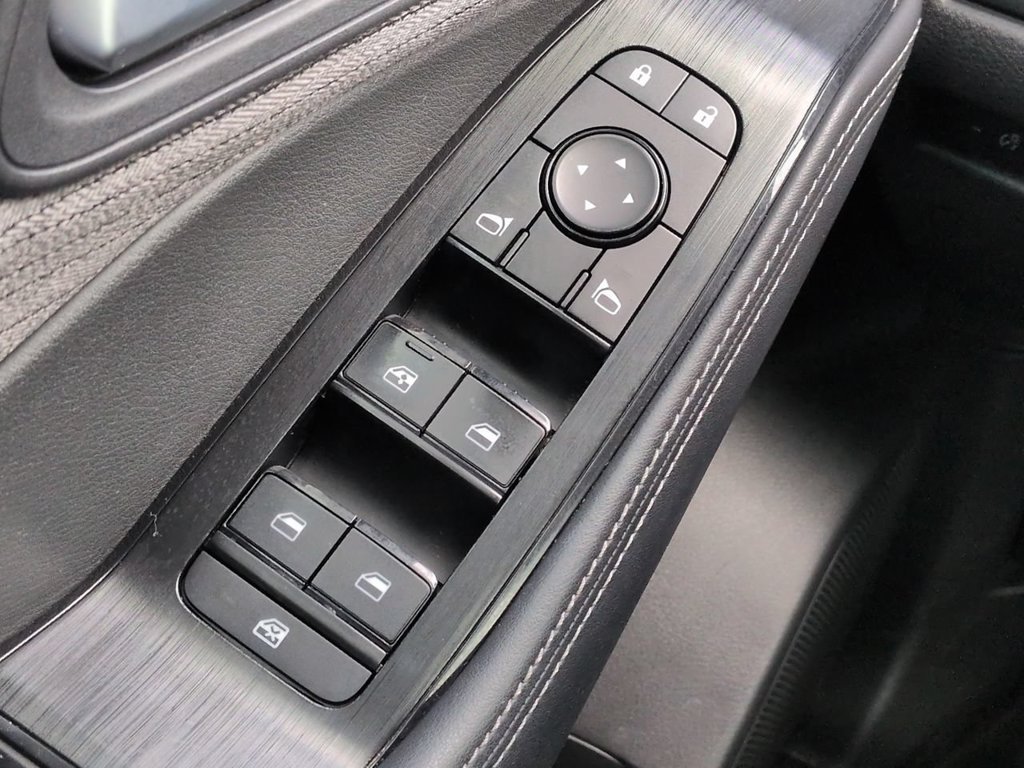 Used 2022 Nissan Rogue SV FWD image 22