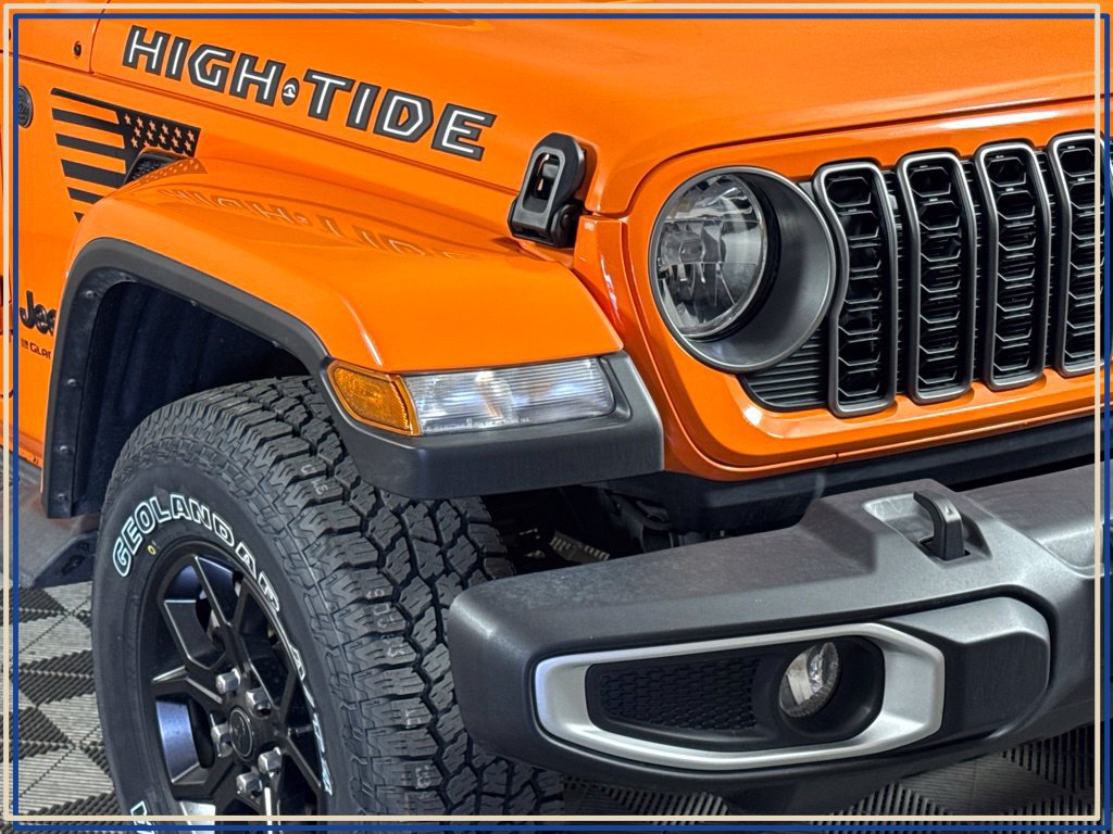 Certified 2025 Jeep Gladiator Overland AWD/4WD image 7