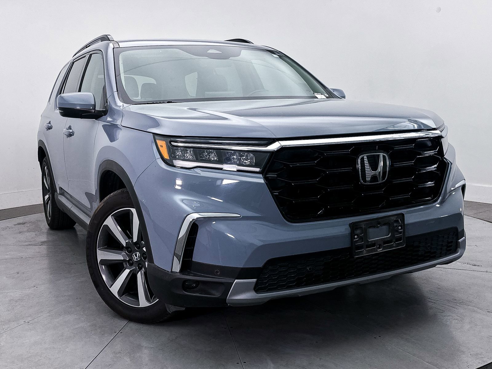 Used 2023 Honda Pilot Touring image 10