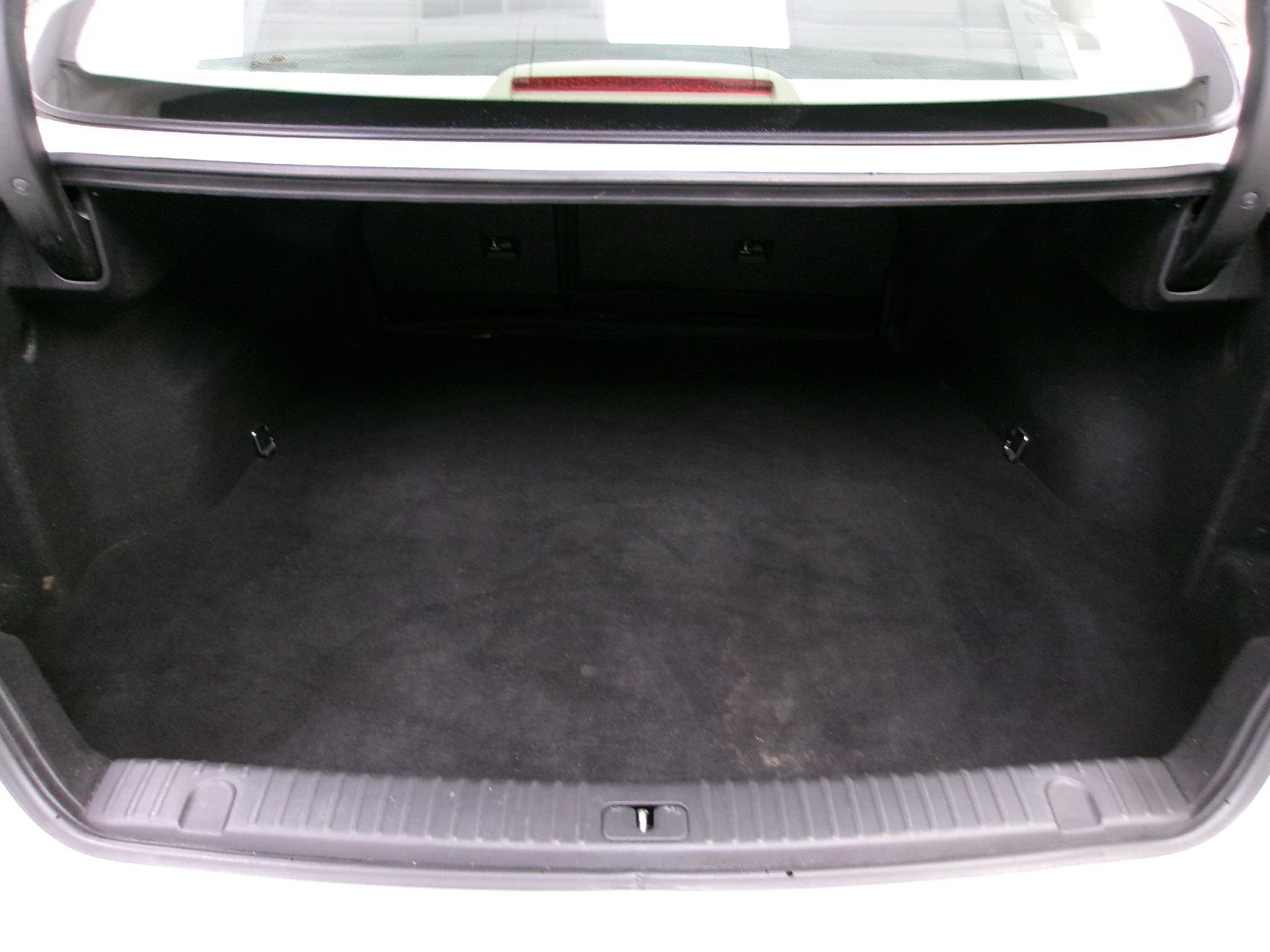 Used 2008 Hyundai Azera Limited FWD image 9