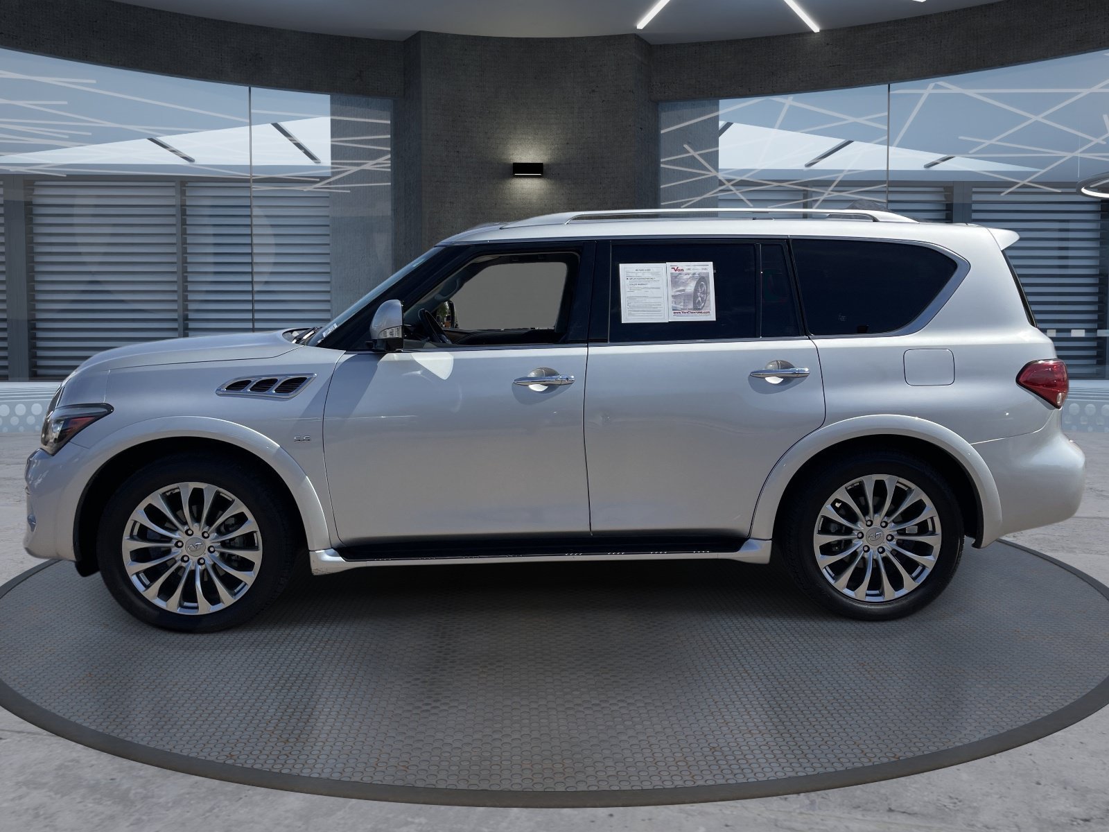 Used 2017 INFINITI QX80 4WD w/ Driver Assistance Package image 3