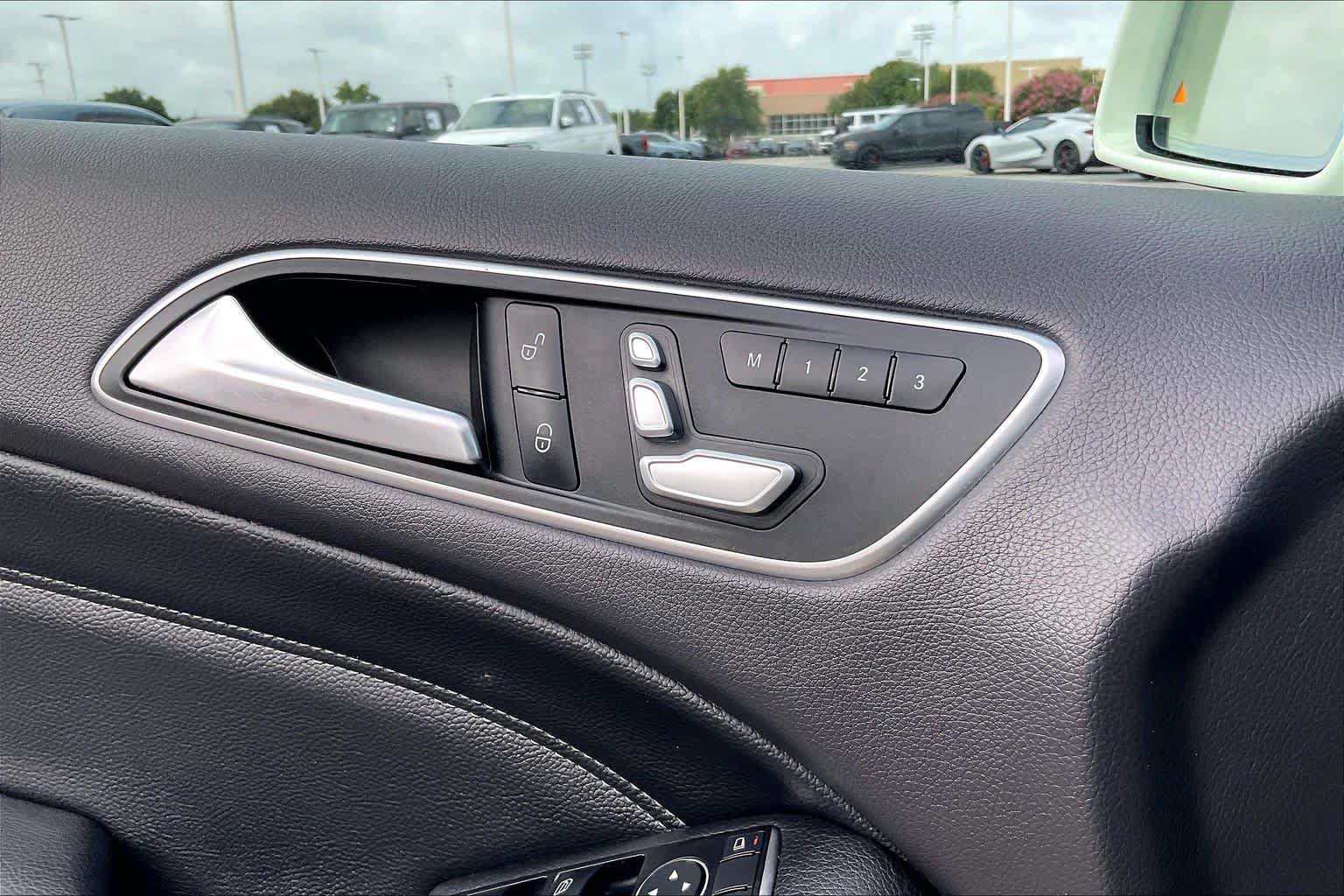 Used 2017 Mercedes-Benz B 250e image 30