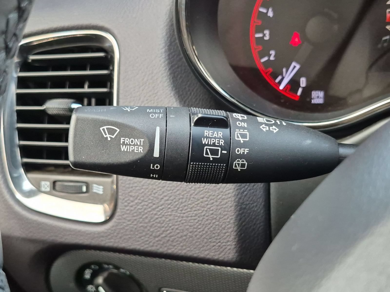 Used 2020 Dodge Durango R/T RWD image 16