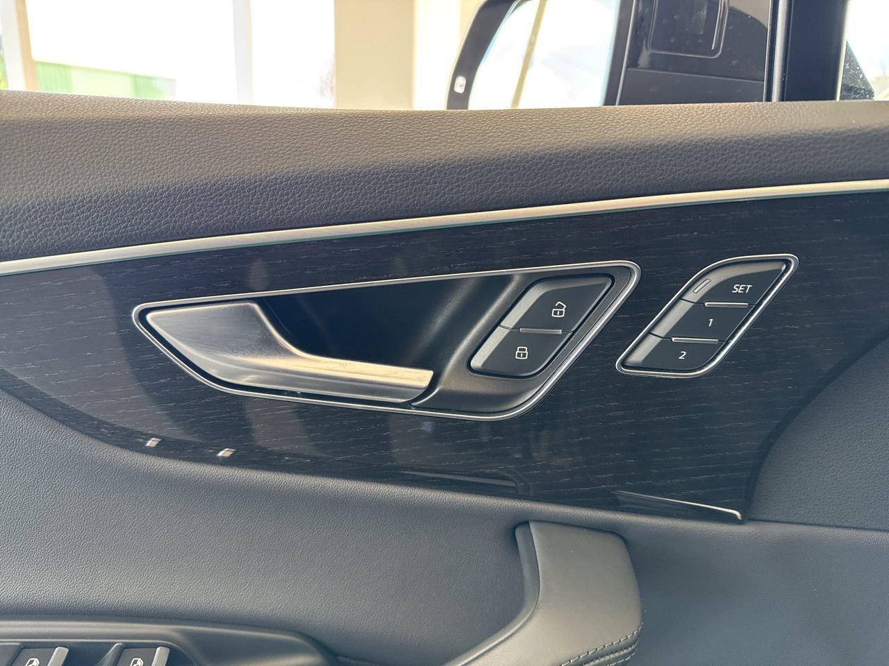 Used 2022 Audi Q7 3.0T Prestige image 38