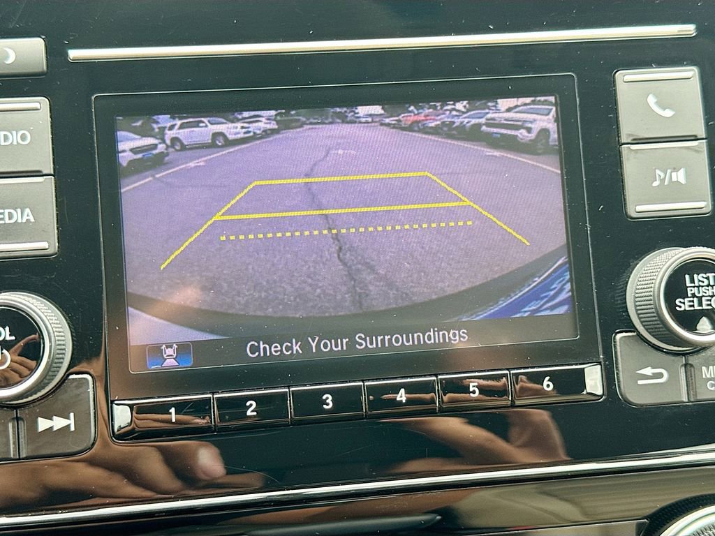 Used 2018 Honda CR-V LX image 16