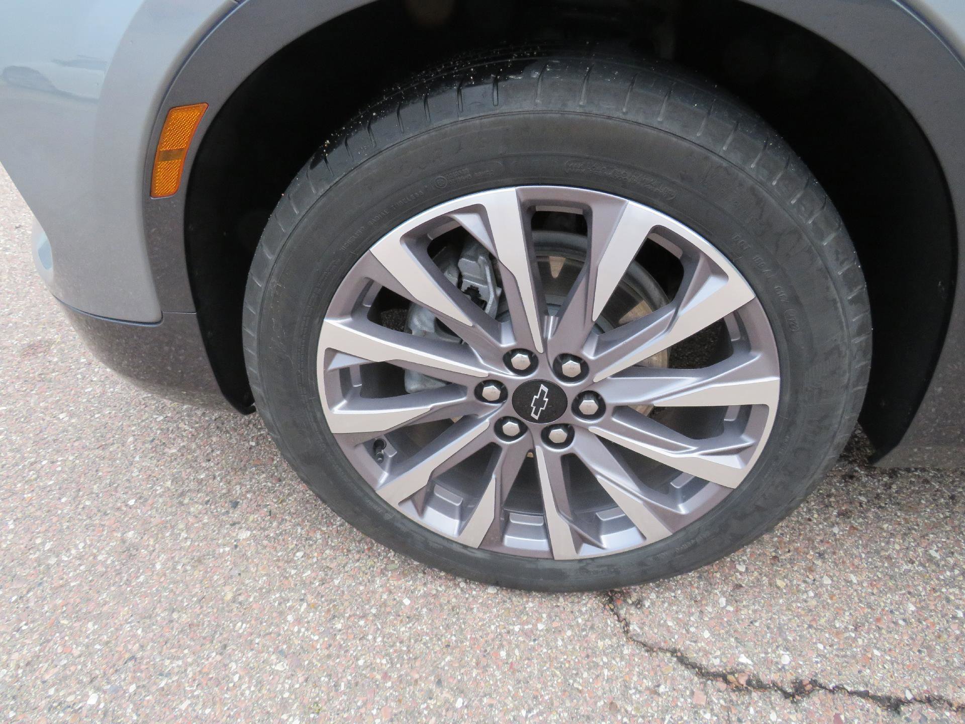 Used 2023 Chevrolet Blazer Premier w/ Driver Confidence II Package image 2