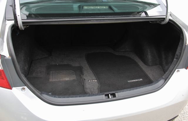 Used 2014 Toyota Corolla S FWD image 31