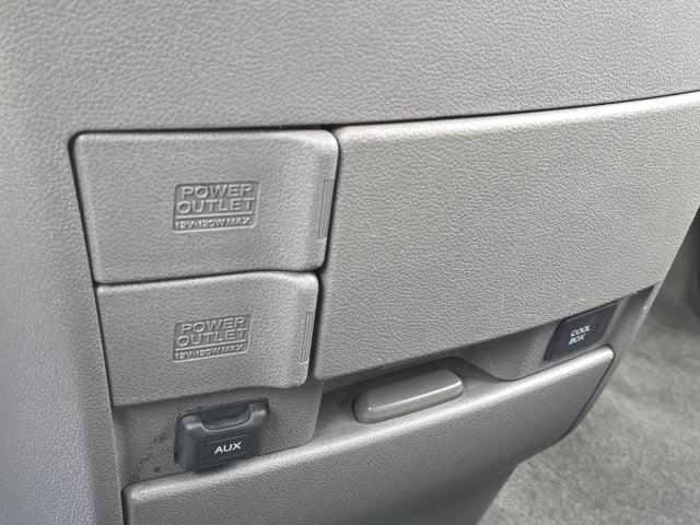 Used 2011 Honda Odyssey Touring image 7