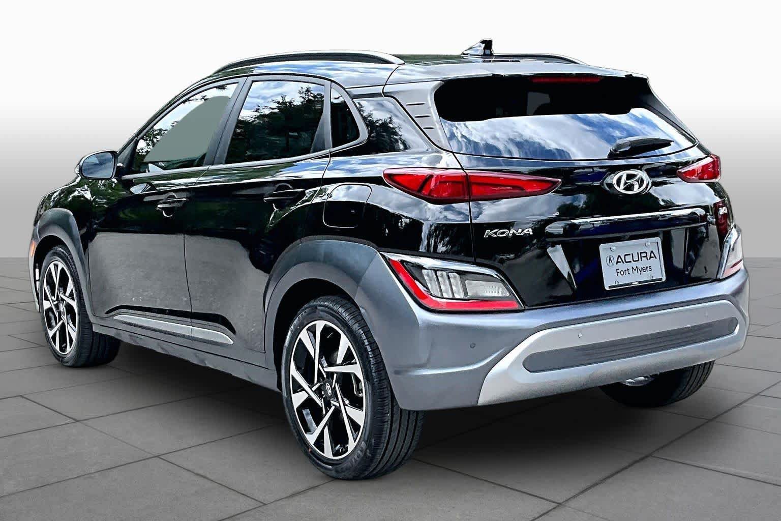 Used 2022 Hyundai Kona Limited FWD image 12