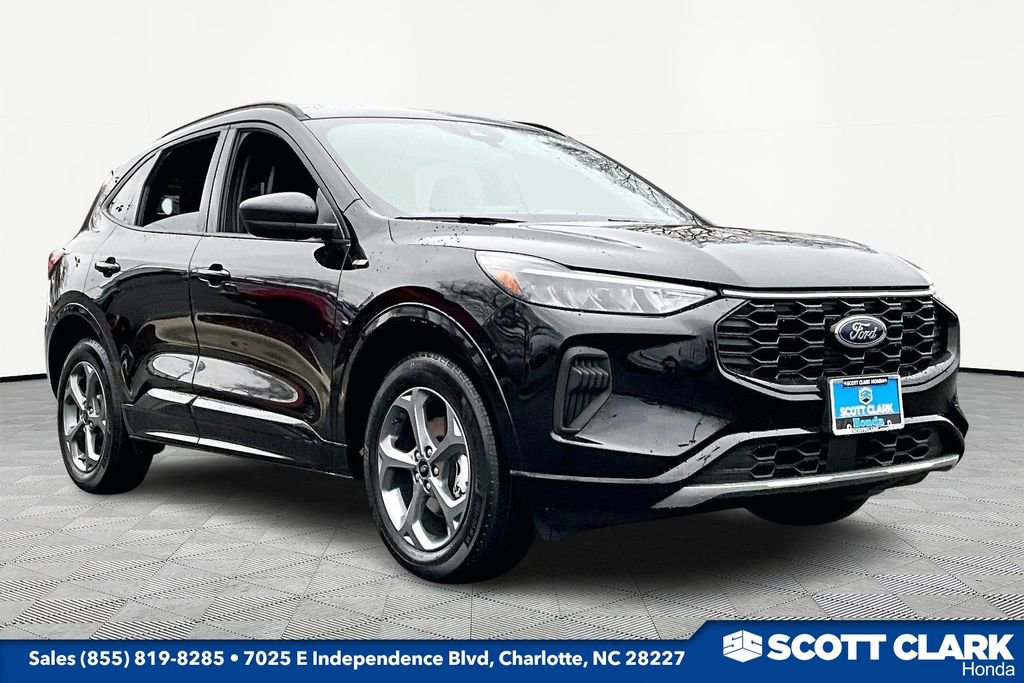 Used 2024 Ford Escape ST-Line image 1
