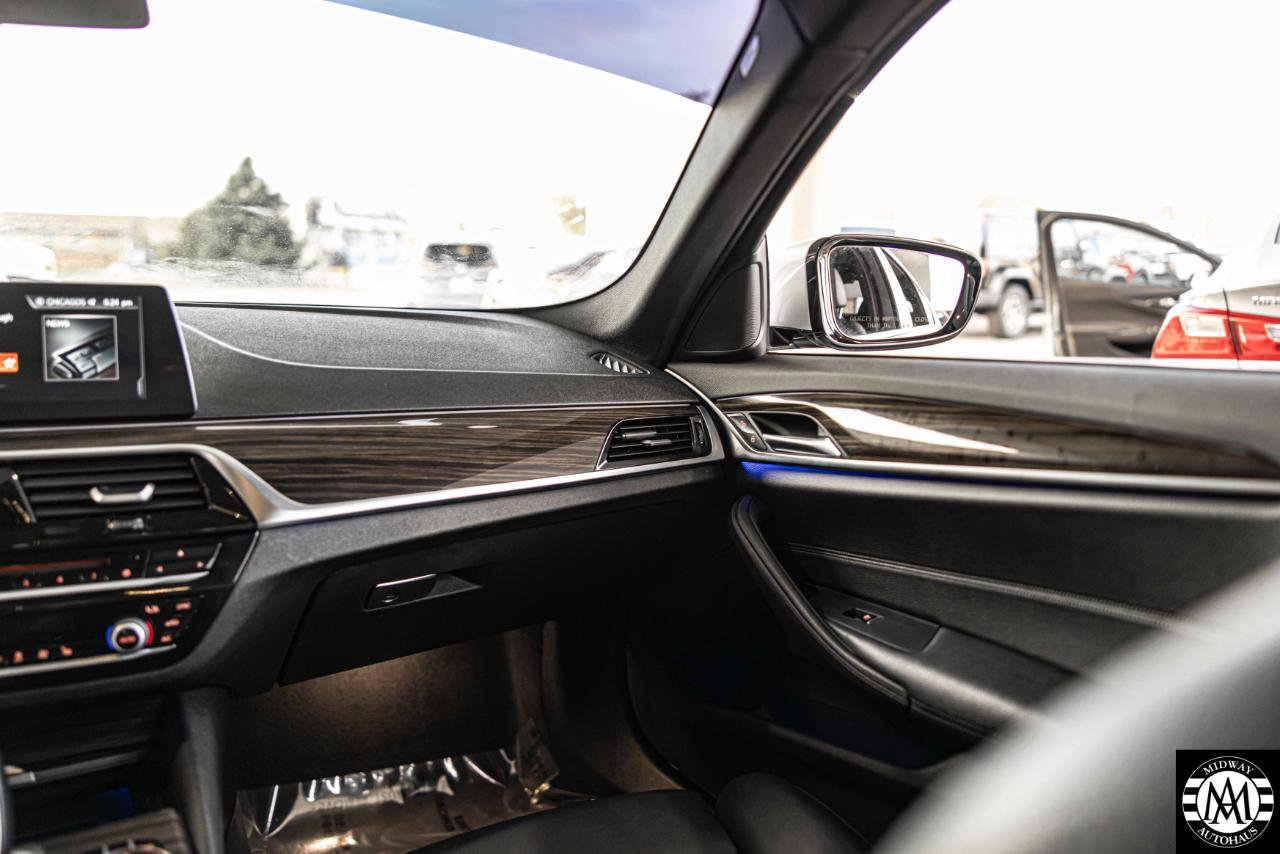 Used 2018 BMW 530i xDrive w/ Premium Package AWD/4WD image 24