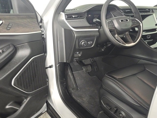 New 2026 Jeep Grand Cherokee Limited image 22